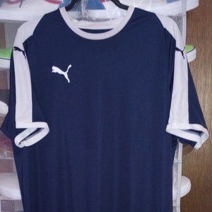 Puma Athletic T-shirt / Smooth and soft material / XL
